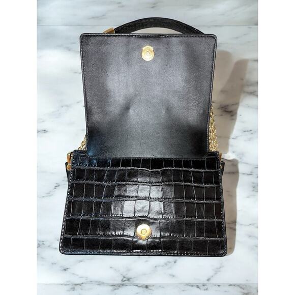 Michael Kors Hayden Pocket Messenger Convertible Bag - Picture 6 of 14